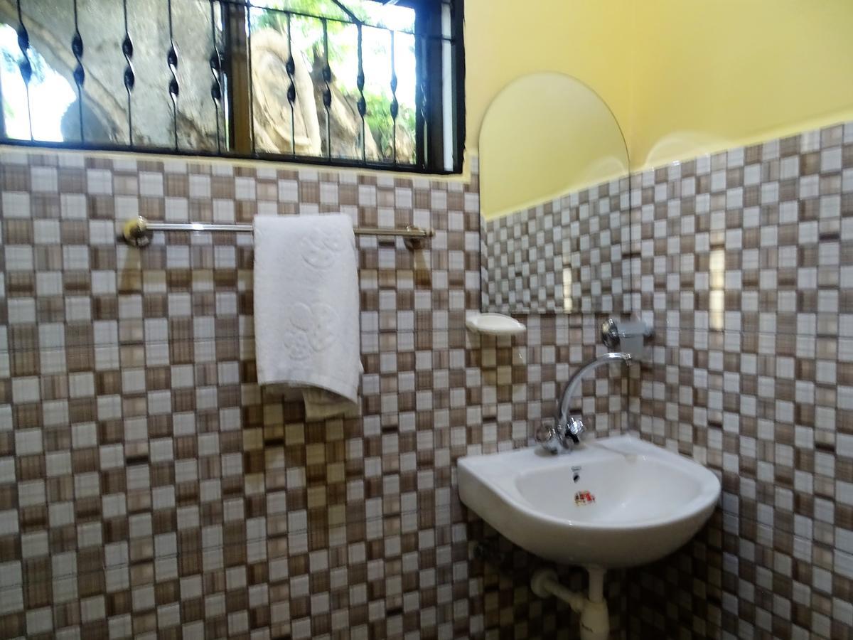 Mgulani Lodge Hotel Dar es Salaam Extérieur photo